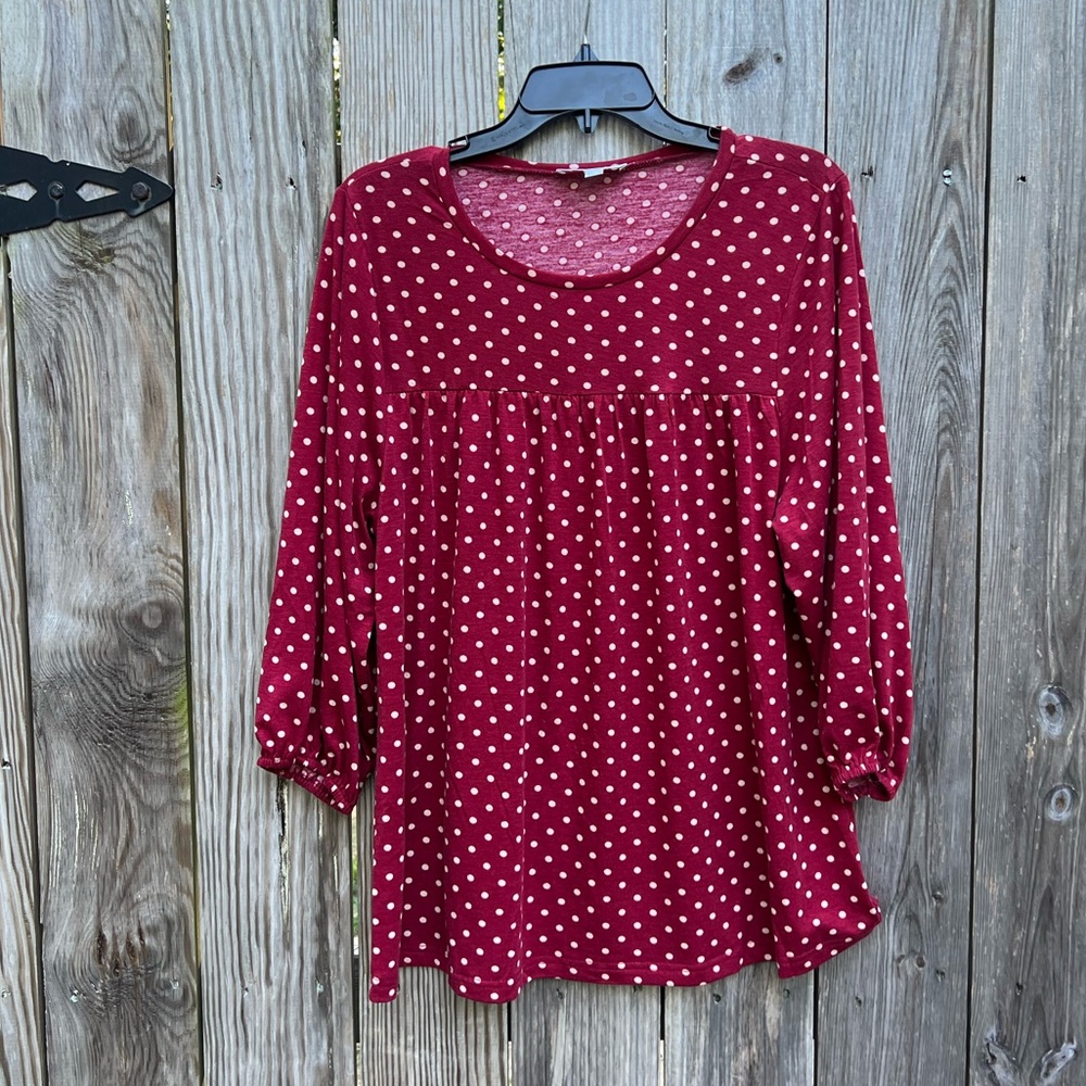 WEEKEND by Suzanne Betro Red and White Polka Dot Top size Medium